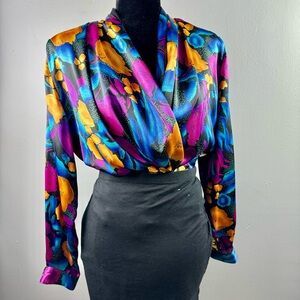 Impressions of Cali Vintage Black Purple Blue Floral Deep V Blouse - Siz…